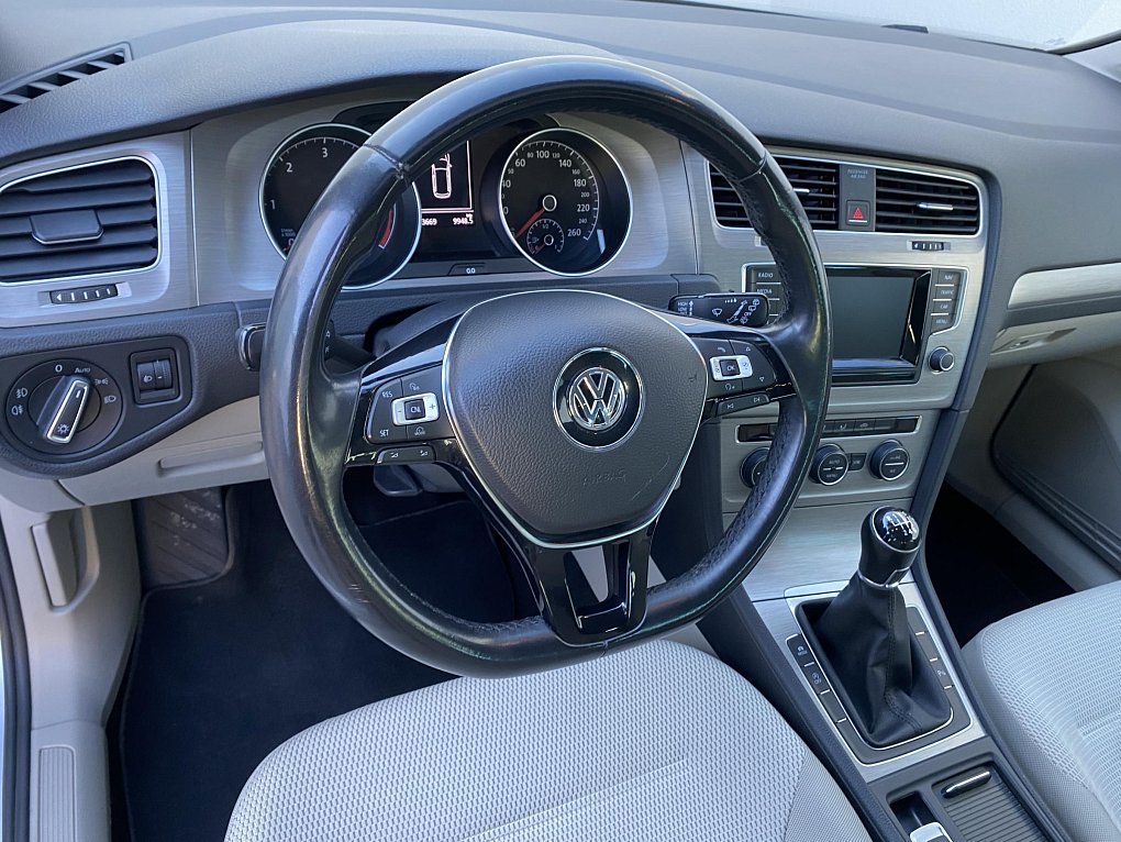Volkswagen Golf 2.0 TDi 