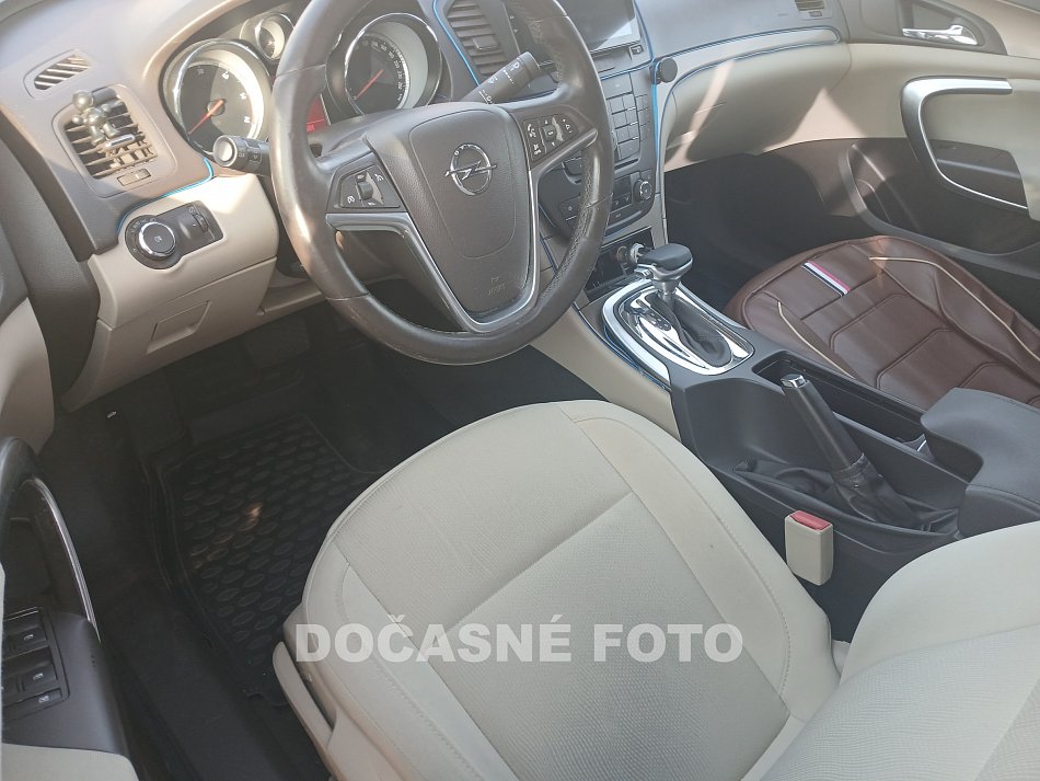 Opel Insignia 2.0CDTi 