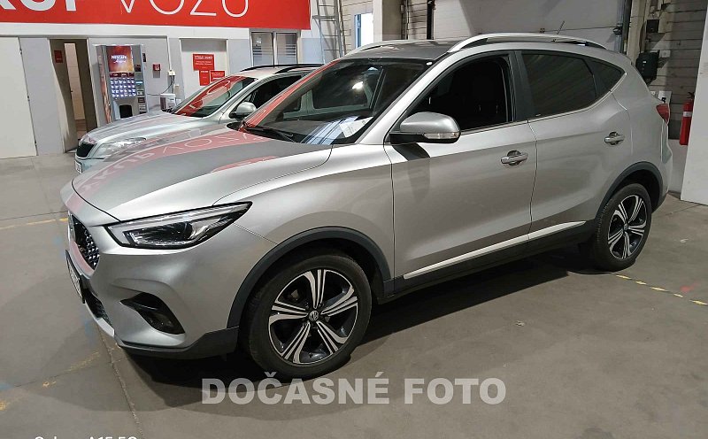 MG ZS 1.5 i 