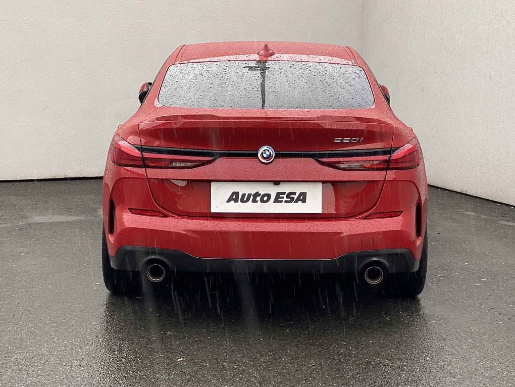 BMW Řada 2 2.0 T  220i