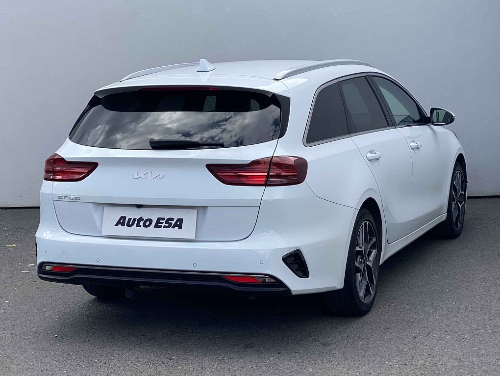 Kia Ceed 1.6 CRDi TOP