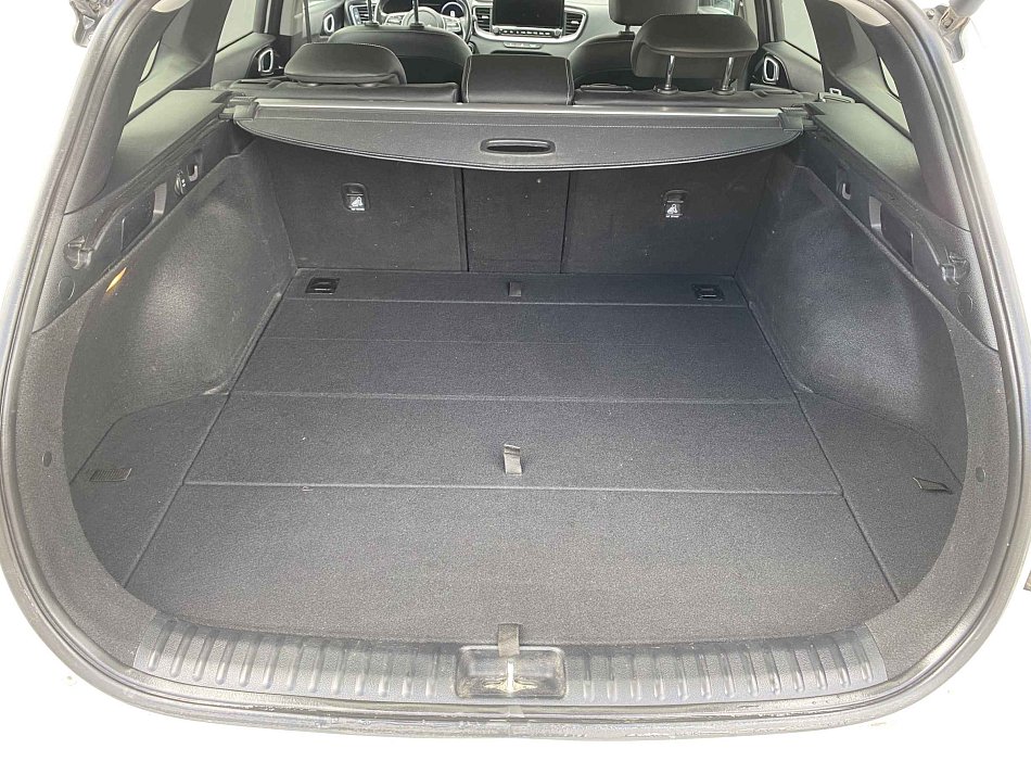 Kia Ceed 1.6 CRDi TOP