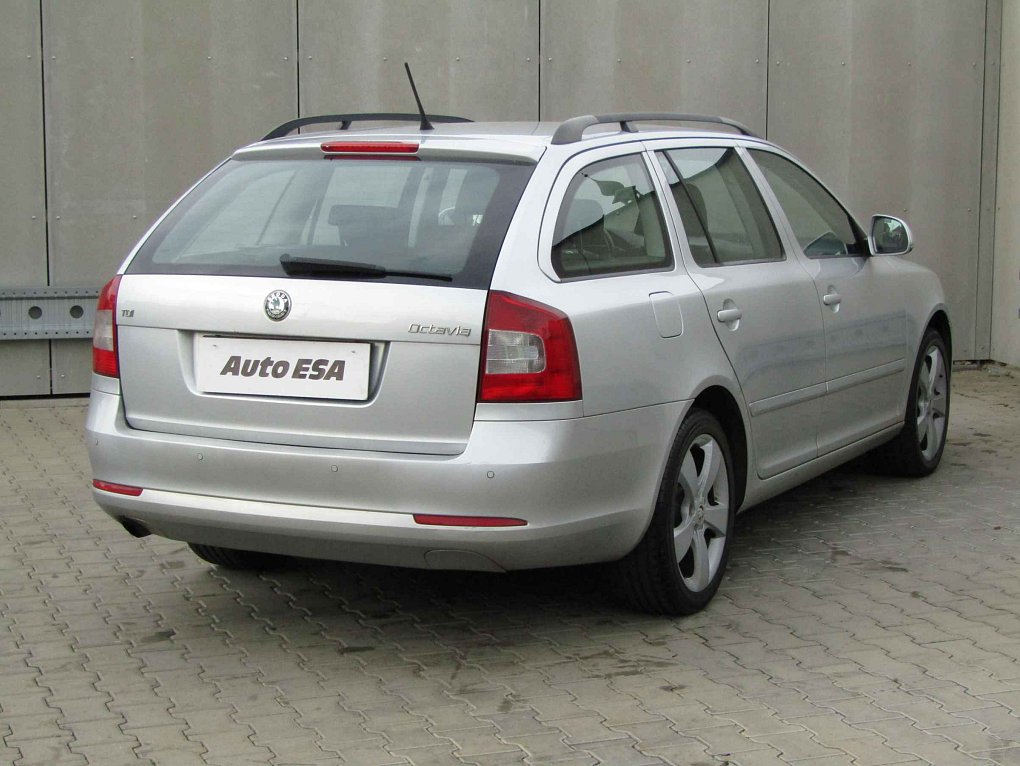Škoda Octavia II 1.6 TDi Elegance