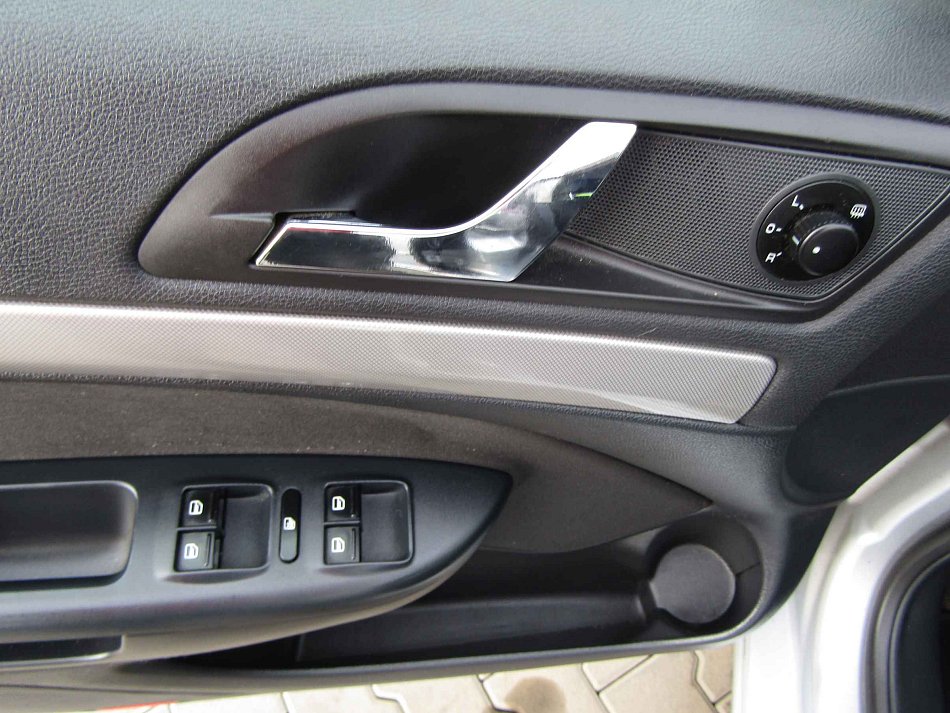 Škoda Octavia II 1.6 TDi Elegance