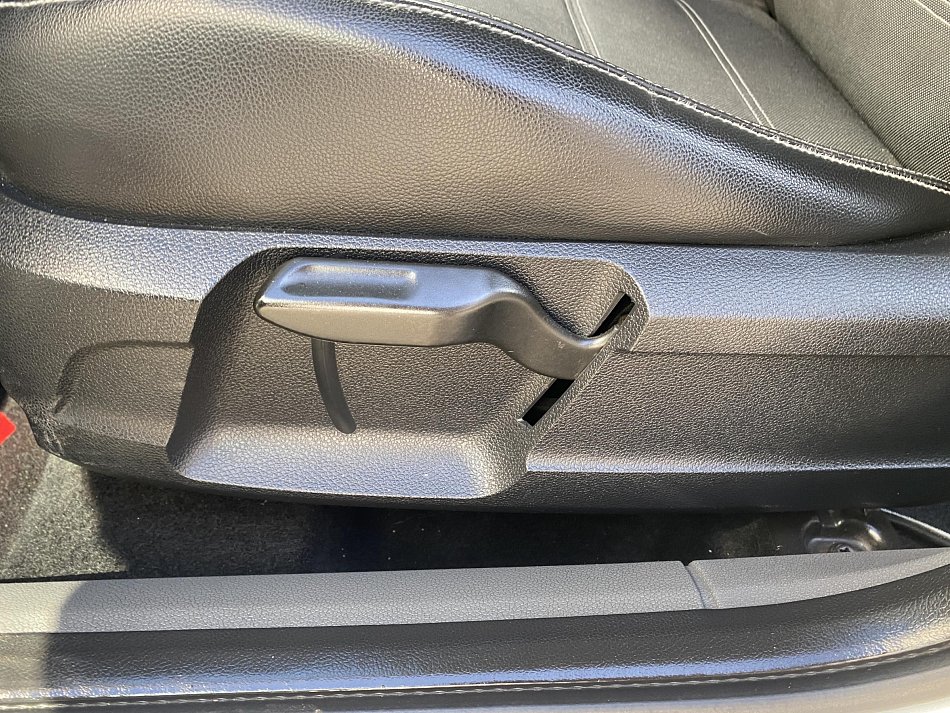Ford Focus 2.0i Titanium