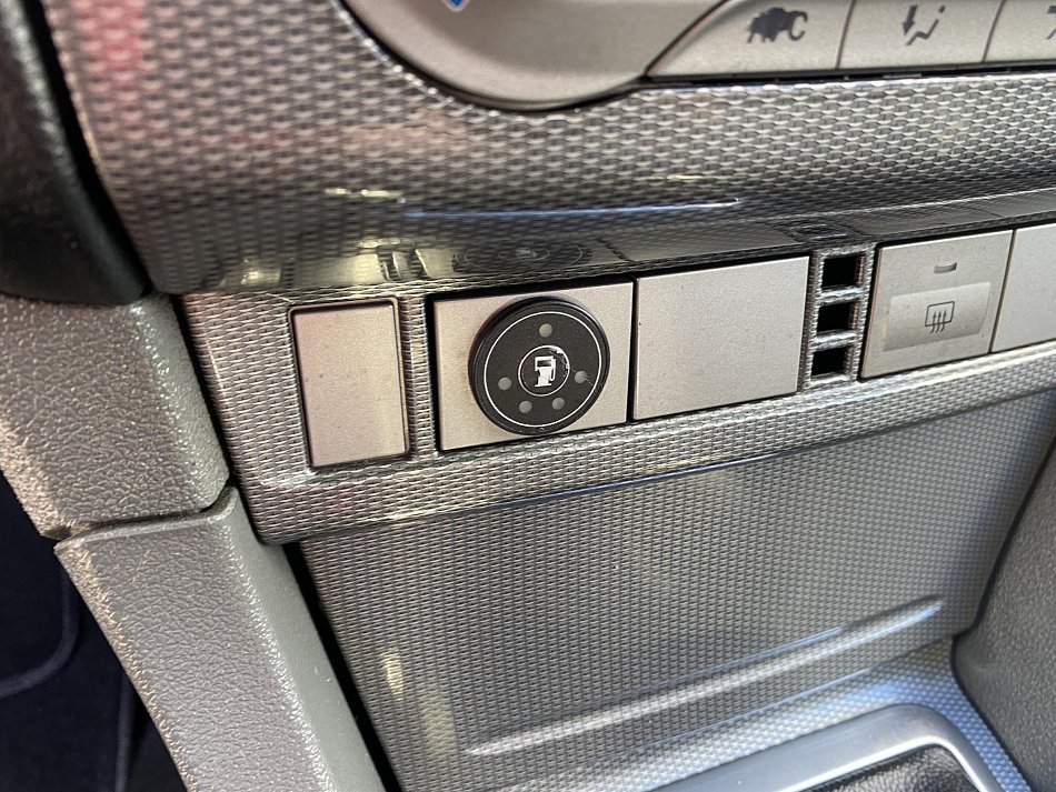 Ford Focus 2.0i Titanium