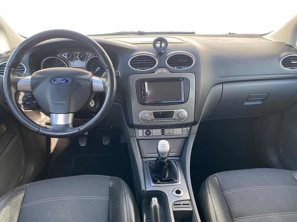 Ford Focus 2.0i Titanium