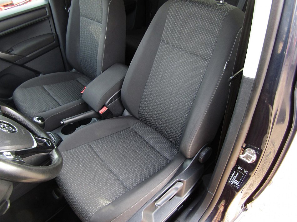 Volkswagen Caddy 2.0TDi Trendline MAXi 7míst