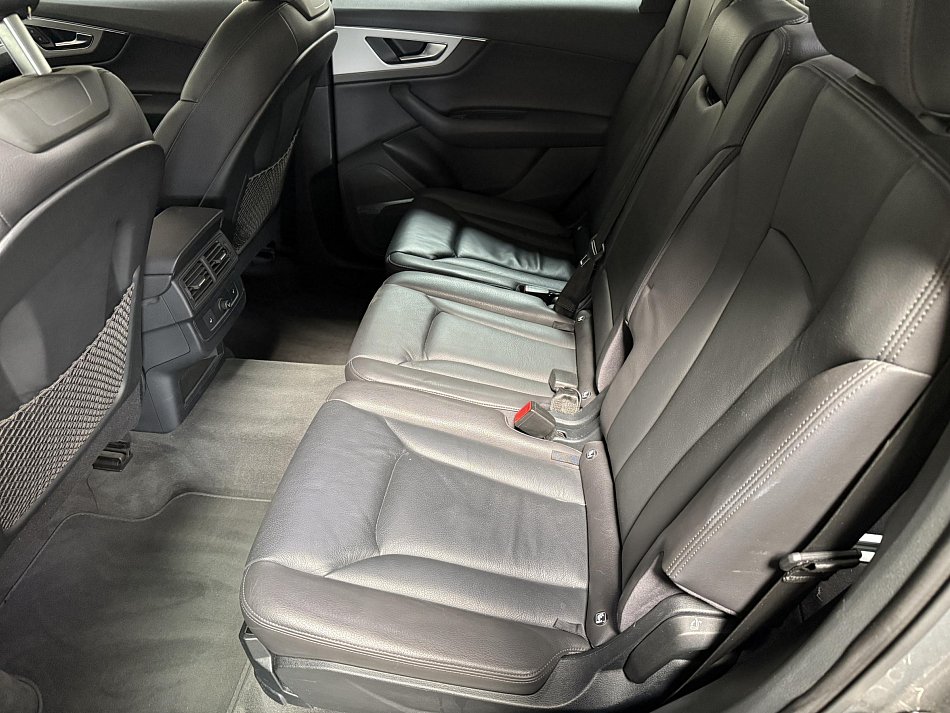 Audi Q7 3.0 TDi  Quattro