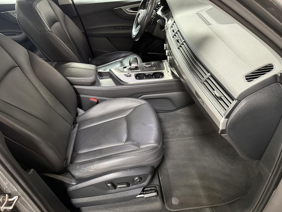 Audi Q7 3.0 TDi  Quattro