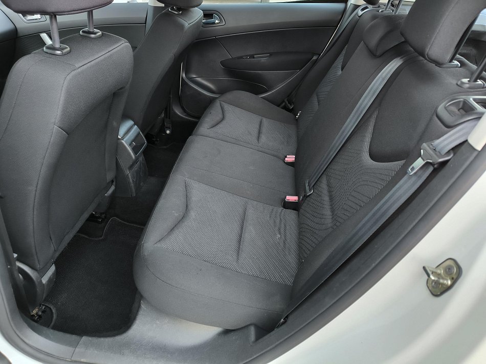 Peugeot 308 1.4i 