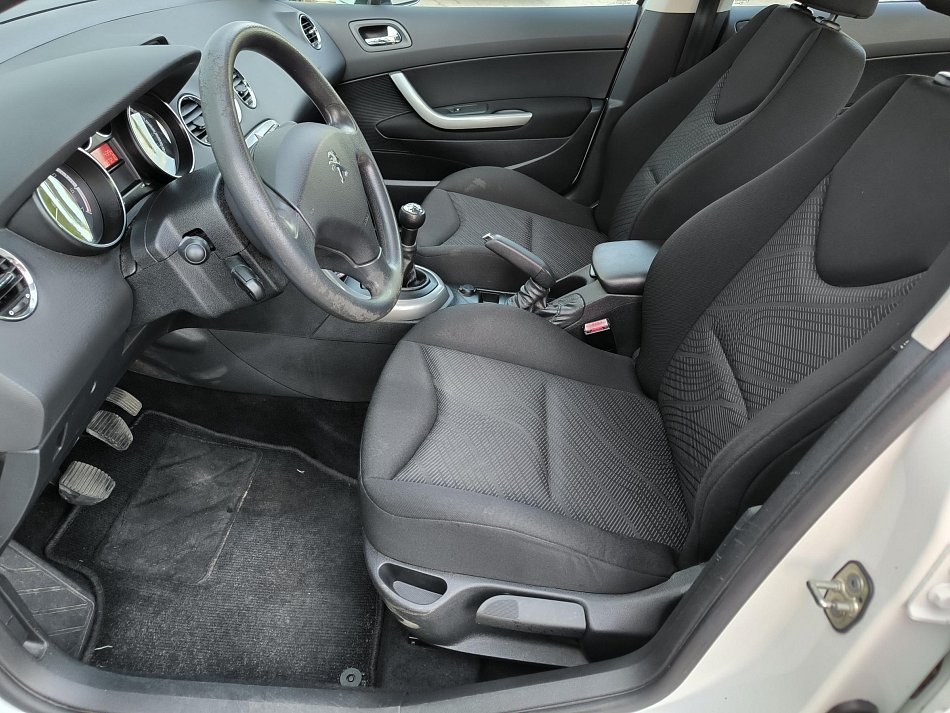 Peugeot 308 1.4i 