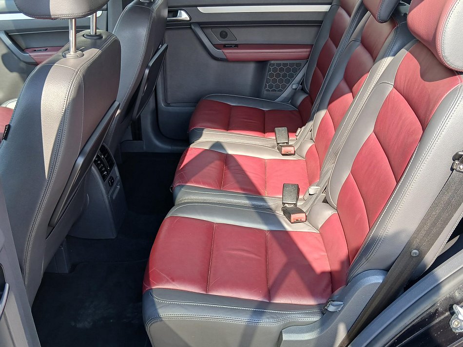 Volkswagen Touran 1.4TSi 