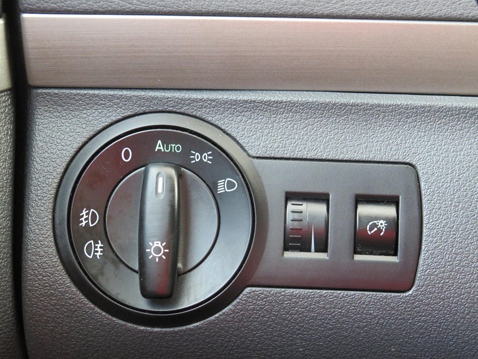 Volkswagen Touran 1.4 TSi CROSS