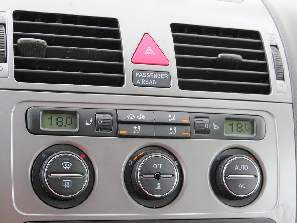 Volkswagen Touran 1.4 TSi CROSS