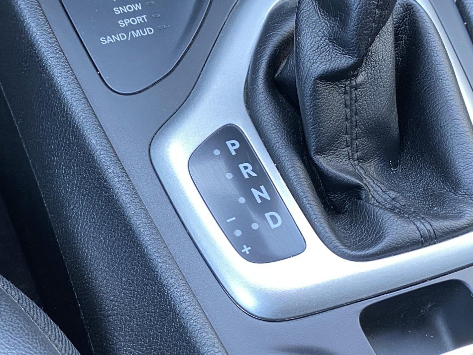 Jeep Cherokee 2.2CRD 