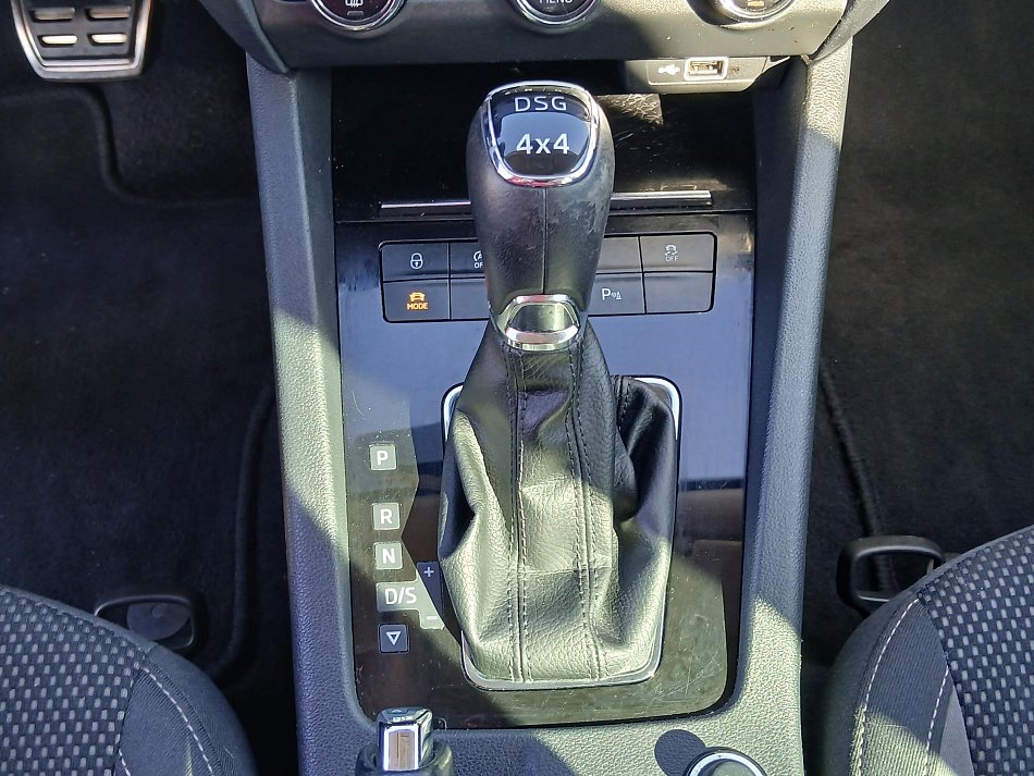 Škoda Octavia III 2.0 TDi Scout 4x4