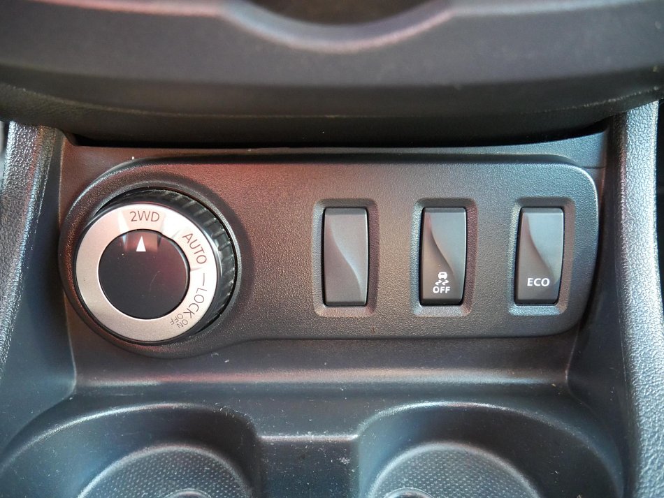 Dacia Duster 1.6 i Arctica