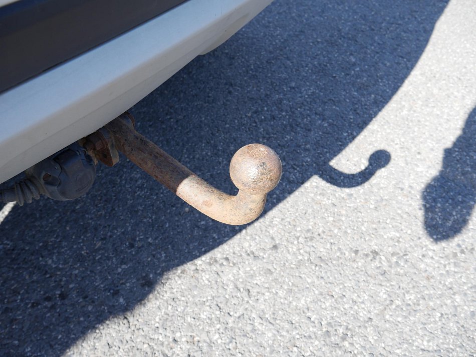 Dacia Duster 1.6 i Arctica