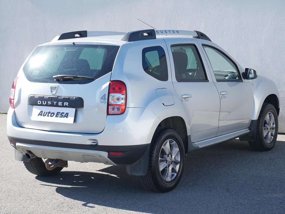 Dacia Duster 1.6 i Arctica