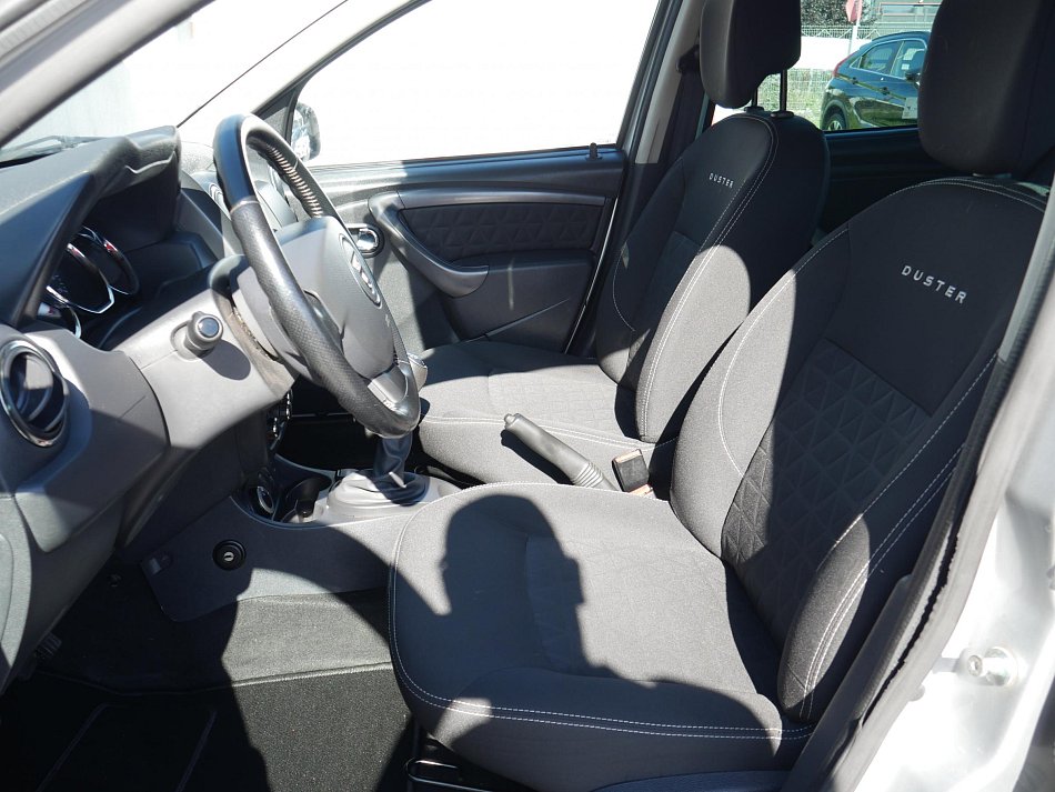 Dacia Duster 1.6 i Arctica