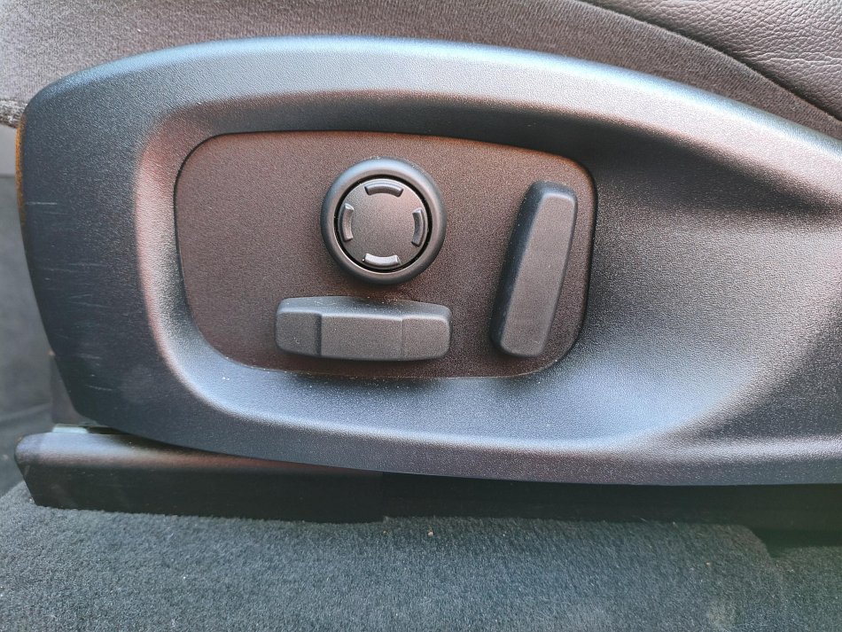 Jaguar F-Pace 2.0 TD4  4x4