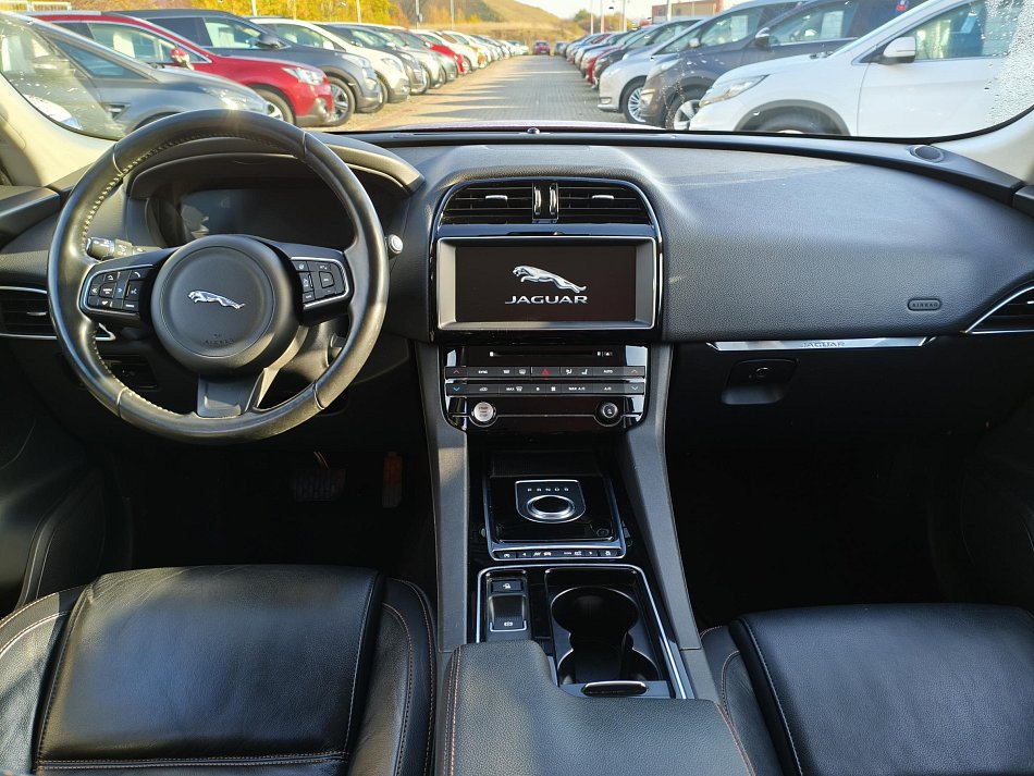 Jaguar F-Pace 2.0 TD4  4x4