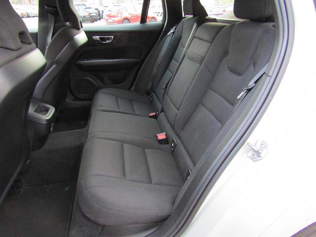 Volvo V60 2.0 D3 Momentum