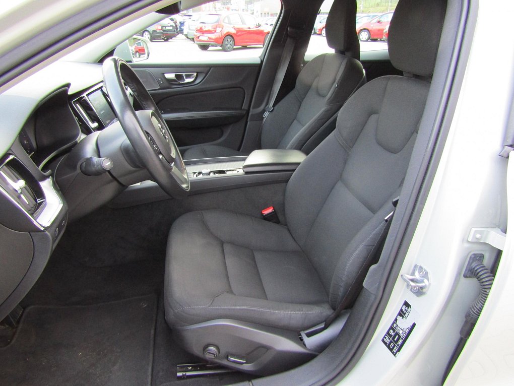 Volvo V60 2.0 D3 Momentum