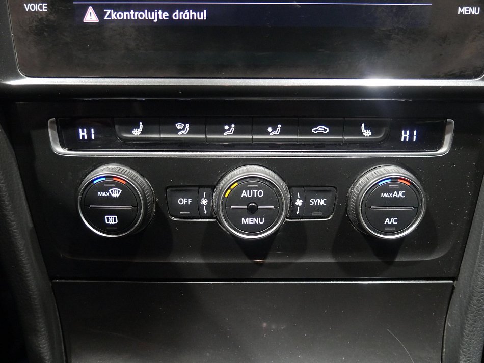 Volkswagen Golf 1.0 TSI 