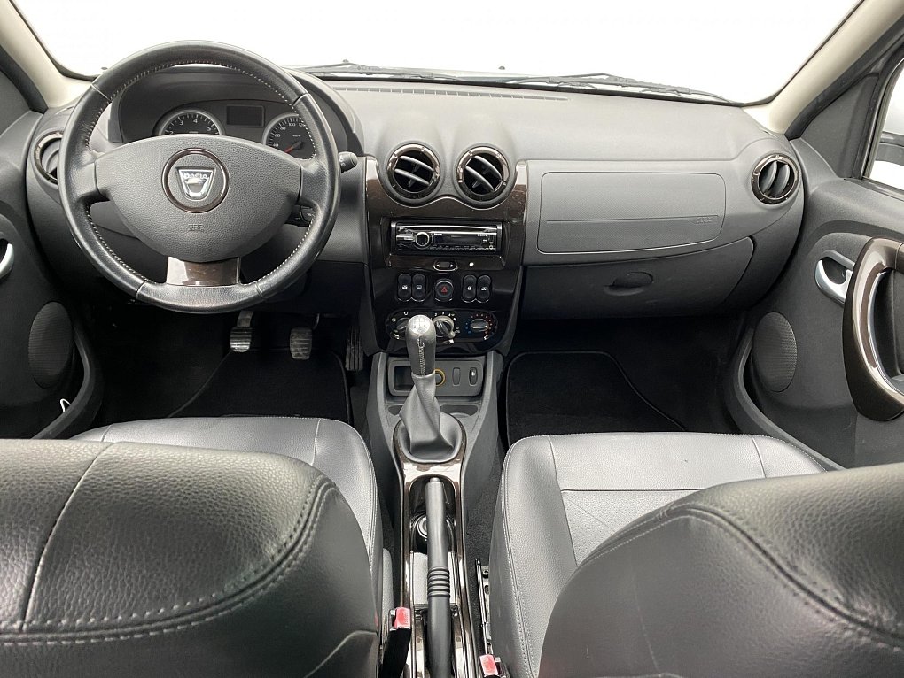 Dacia Duster 1.6 i Prestige