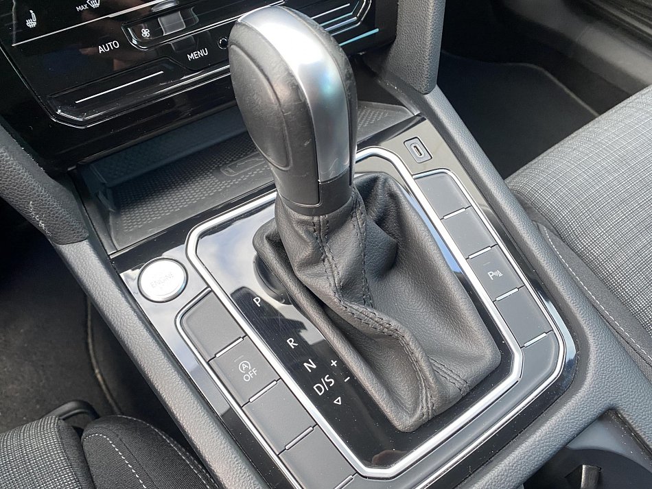 Volkswagen Passat 2.0 TDi Business