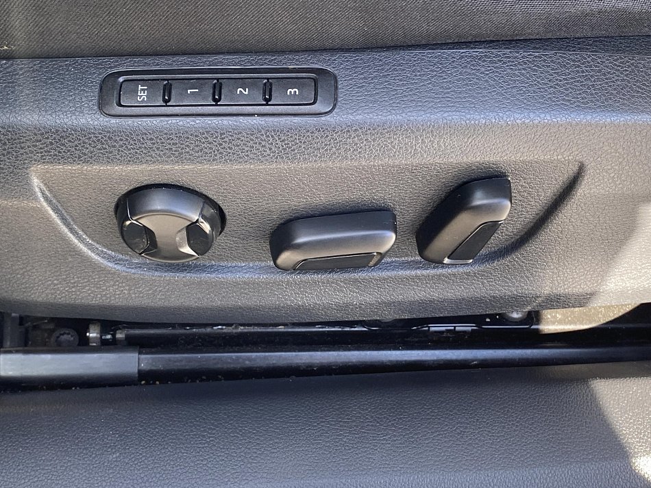 Škoda Superb III 2.0 TDi Style