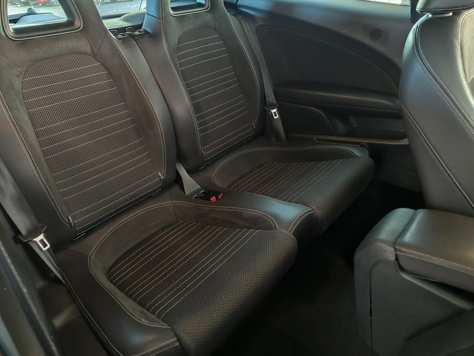 Volkswagen Scirocco 2.0 TDi 