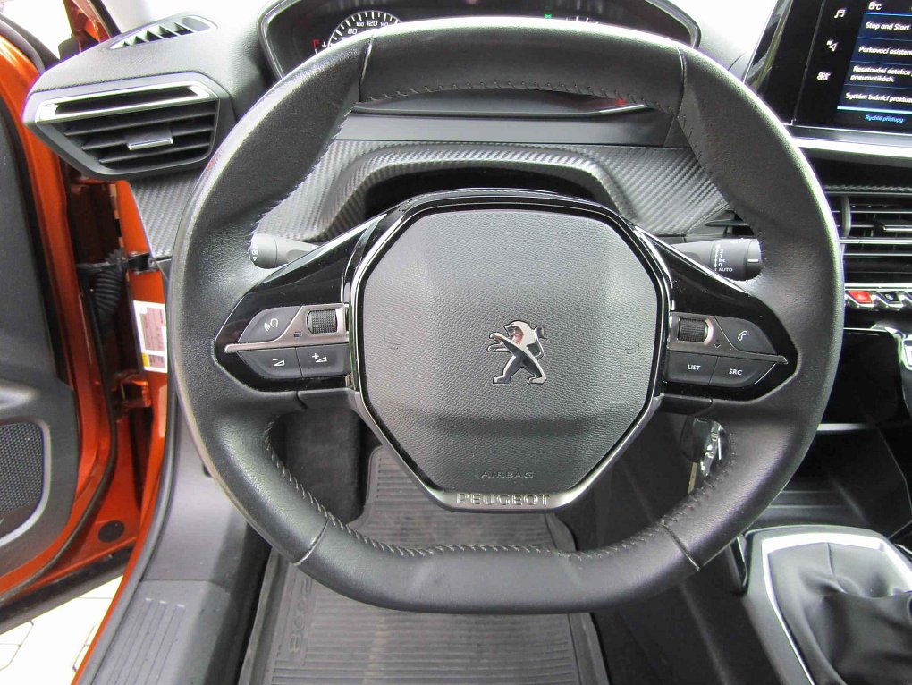 Peugeot 2008 1.2PT 