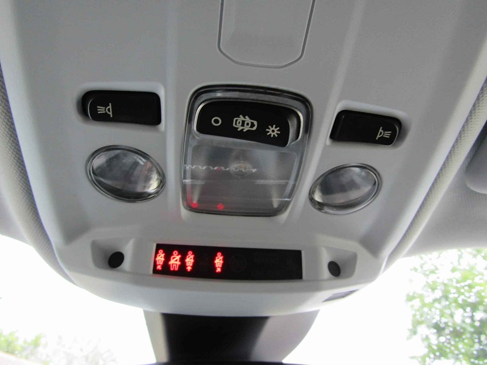 Peugeot 2008 1.2PT 