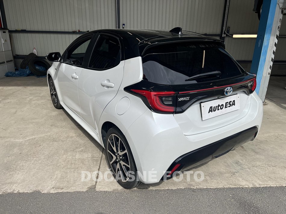 Toyota Yaris 1.5 HYBRID 