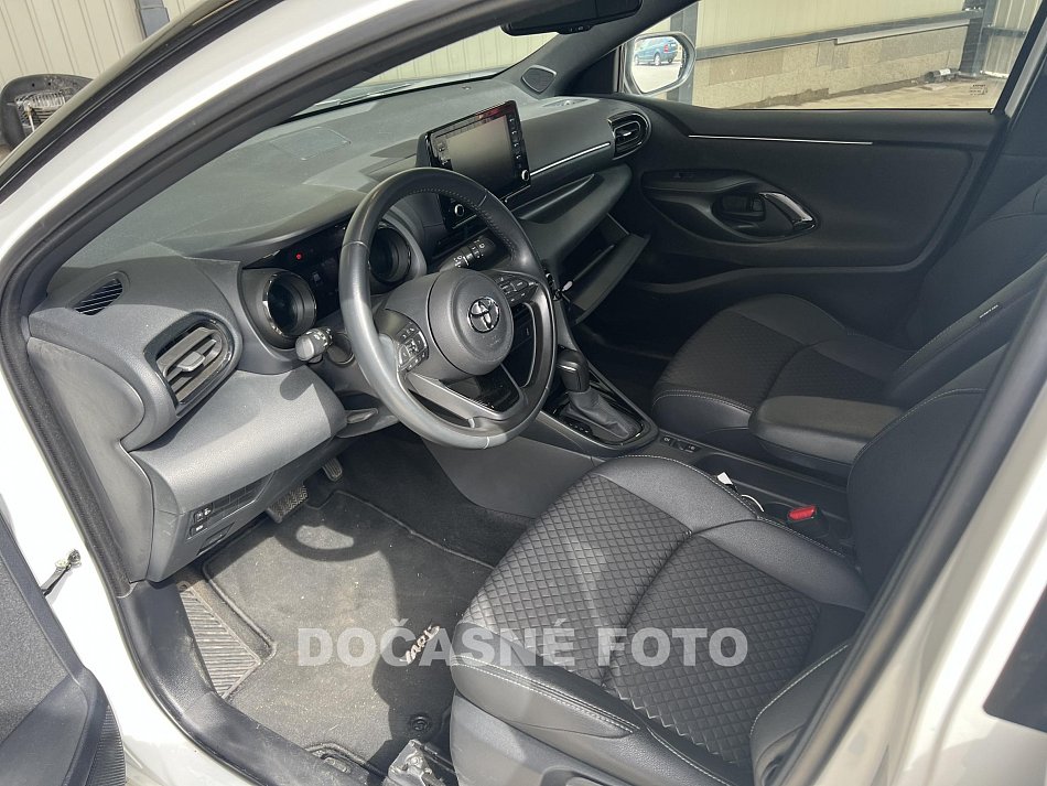 Toyota Yaris 1.5 HYBRID 