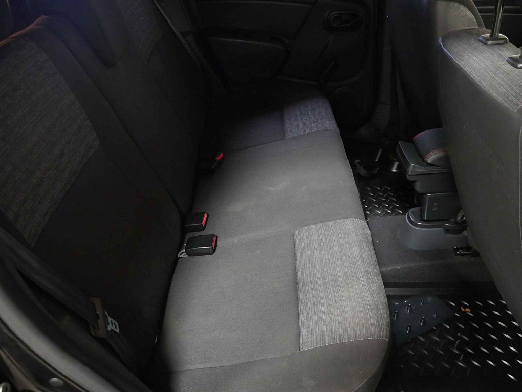 Dacia Duster 1.6i 