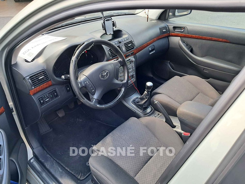 Toyota Avensis 2-2DCAI 