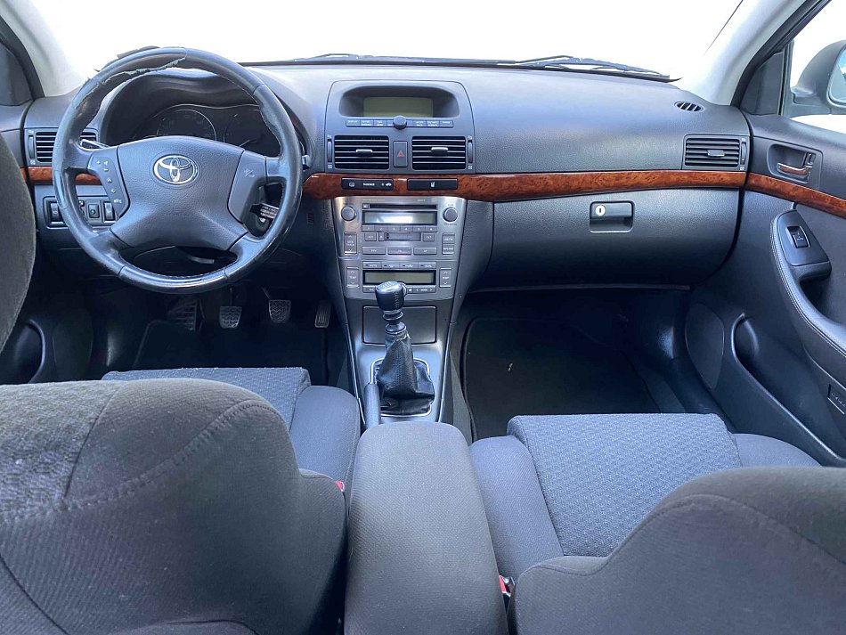 Toyota Avensis 2.2 D-CAT 
