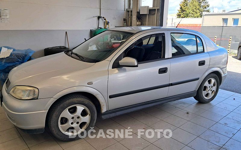 Opel Astra 1.6i 