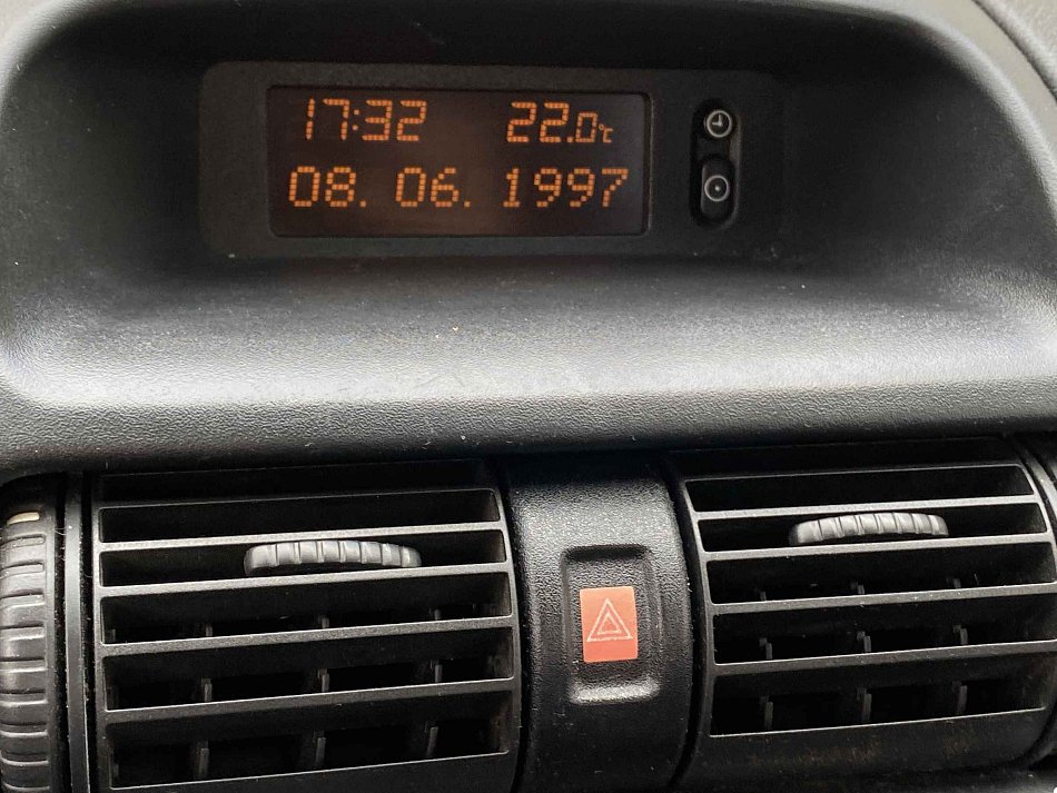 Opel Astra 1.6i 