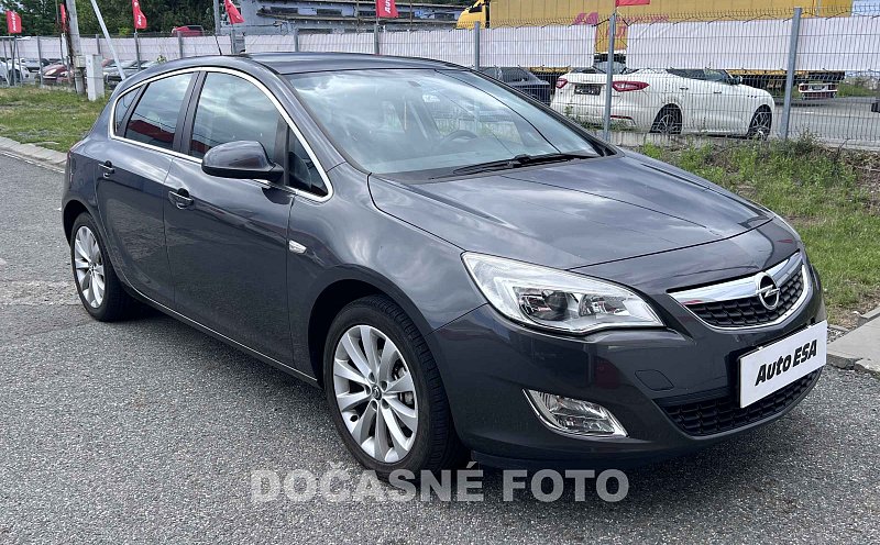 Opel Astra 1.6i 