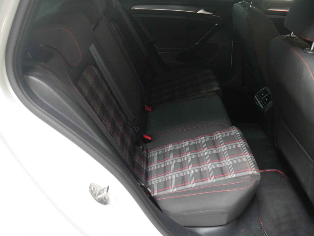 Volkswagen Golf 2.0 TSi GTi