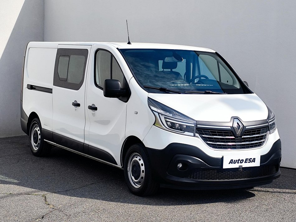 Renault Trafic 2.0dCi  L2 6míst