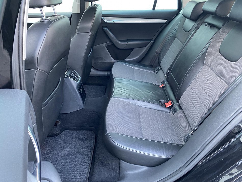 Škoda Octavia III 1.4 TSi Elegance