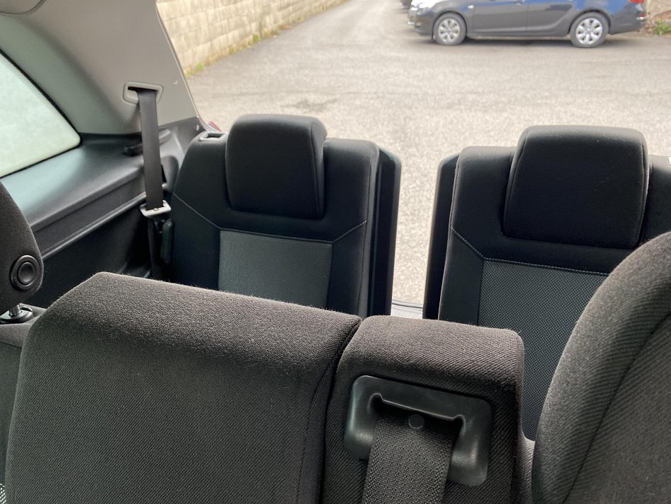 Opel Zafira 1.7 CDTi Edition111