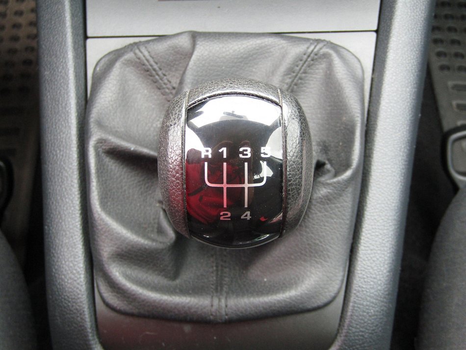 Škoda Octavia II 1.6FSi 