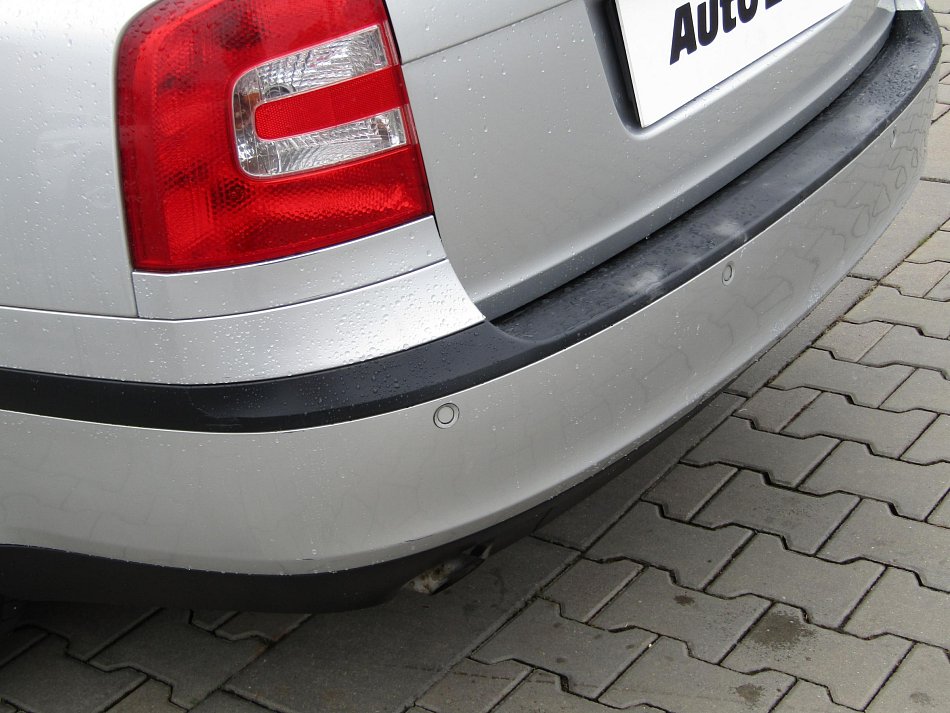 Škoda Octavia II 1.6FSi 